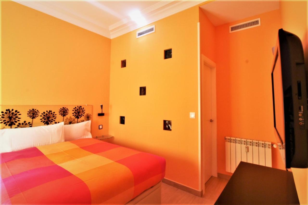 Hostal Arco Iris Мадрид Екстер'єр фото