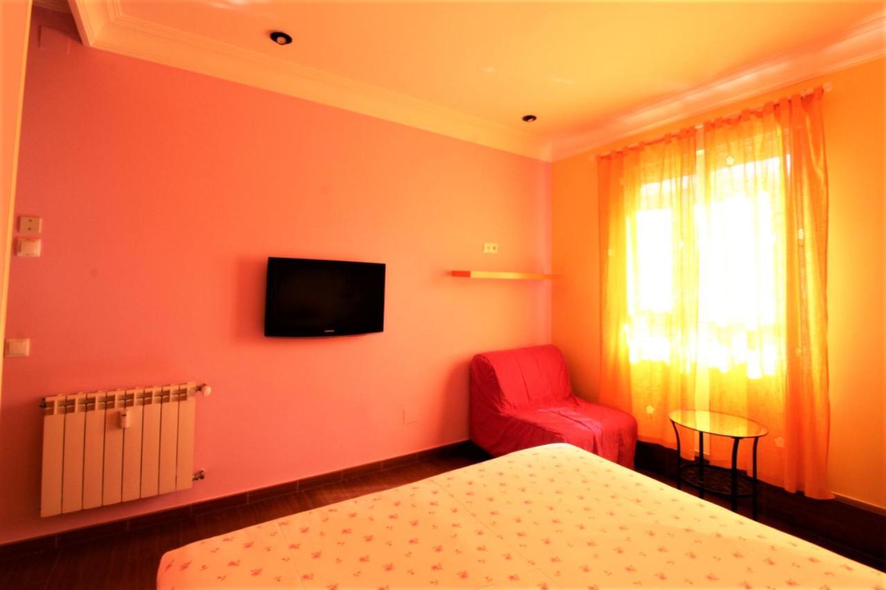 Hostal Arco Iris Мадрид Екстер'єр фото