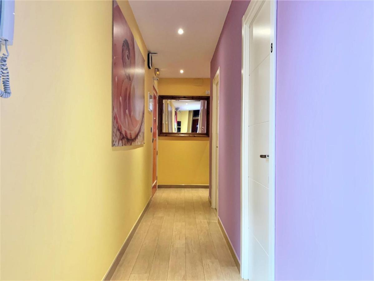 Hostal Arco Iris Мадрид Екстер'єр фото